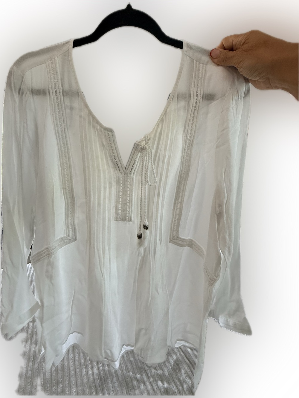 Daniel Rainn White V-Neck Tie-Front Pintuck Peasant Tunic
